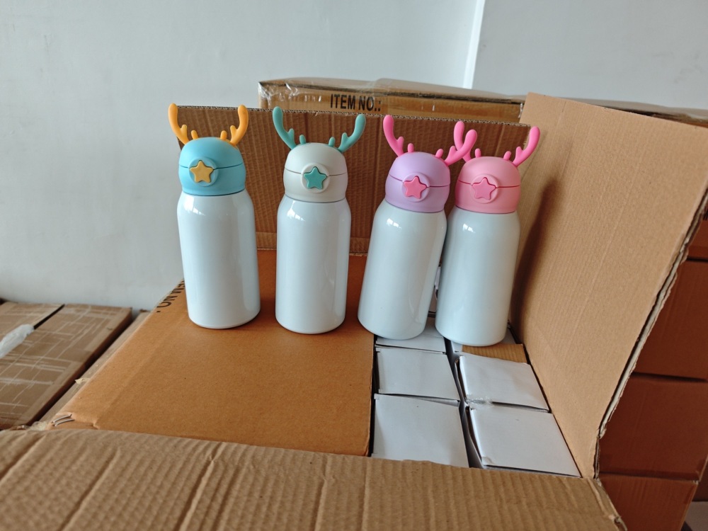 China Warehouse Clearance Price: Glass Can Glass Water Bottle Snowglobe Plastic Bottle Mixed Color 20-40oz Powder Coated Tumbler 16/20oz Sublimation Coffee Mug