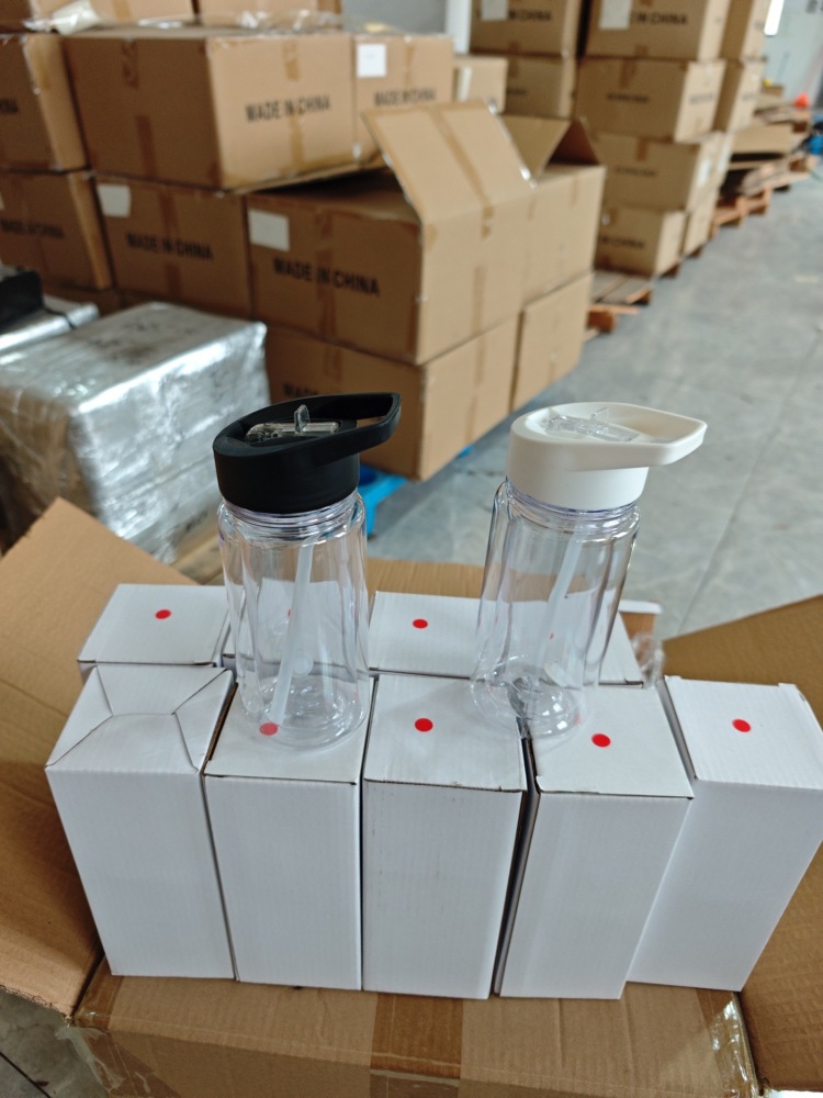 China Warehouse Clearance Price: Glass Can Glass Water Bottle Snowglobe Plastic Bottle Mixed Color 20-40oz Powder Coated Tumbler 16/20oz Sublimation Coffee Mug