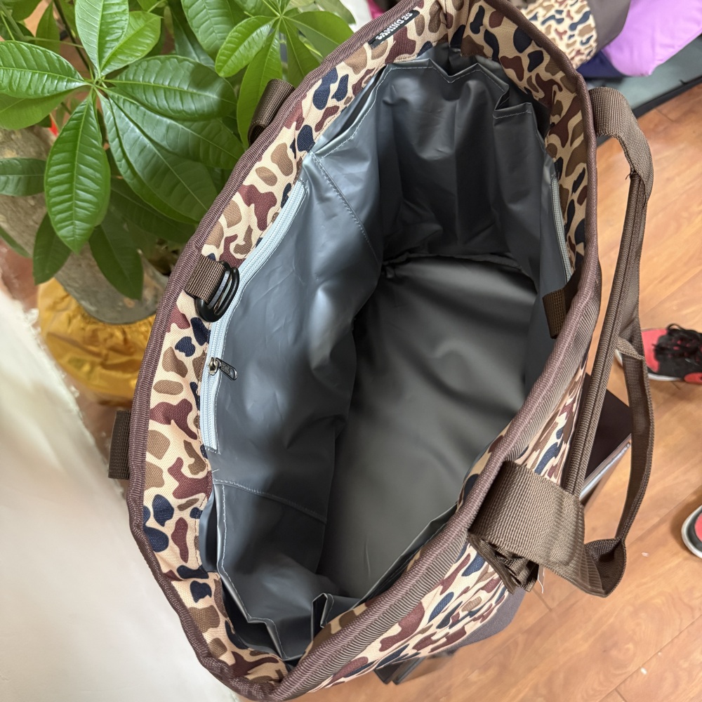 New YT Tote-Style Cooler Bag — Hard-Bottom TPU Construction, Waterproof & Insulated — 20L / 35L Outdoor Ice Bag for Picnics
