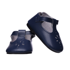 Dark blue rice print covered shoes