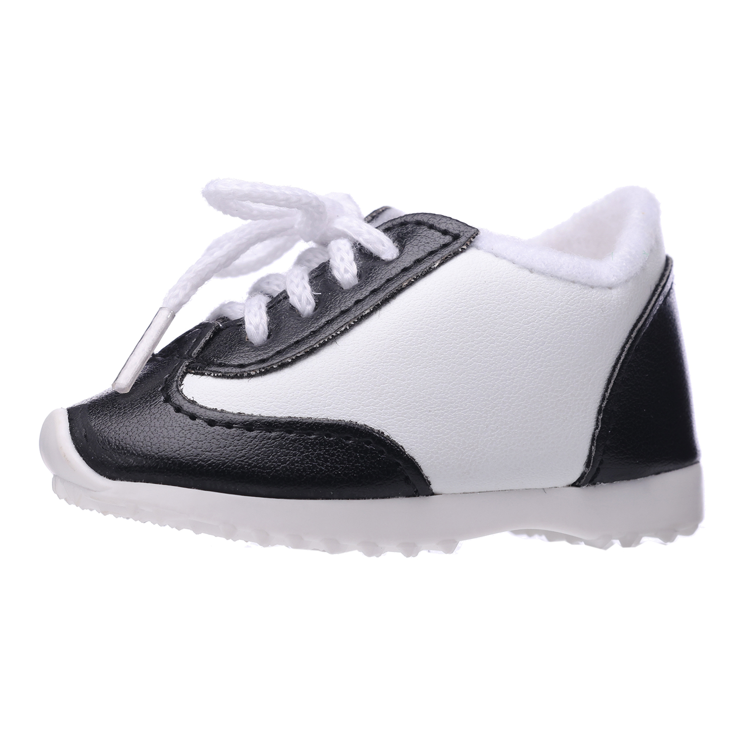 Black & white sports shoes