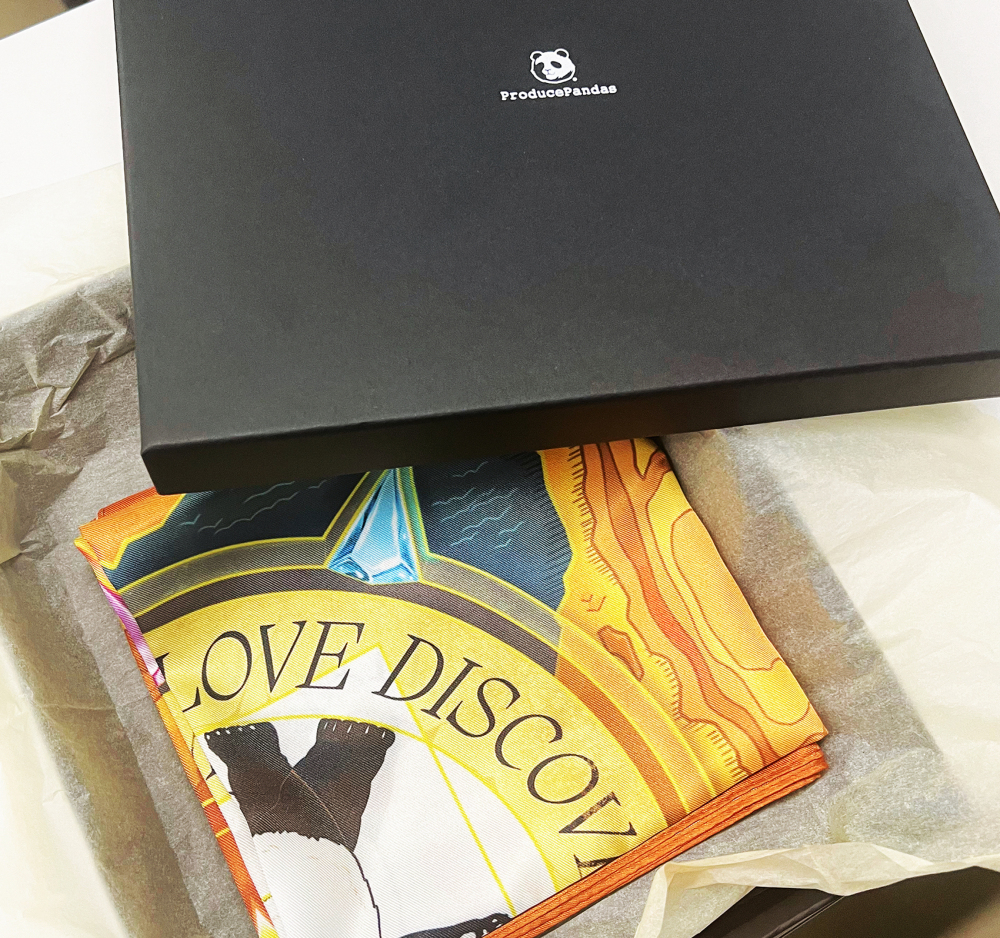 【Limited Edition】Produce Pandas <W.O.R.L.D.> Satin Chiffon Scarf/Neckerchief