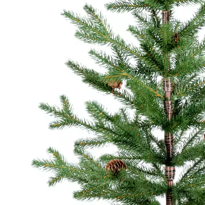 Exquisitely Decorated Christmas Tree Christmas Decorations Table Decoration