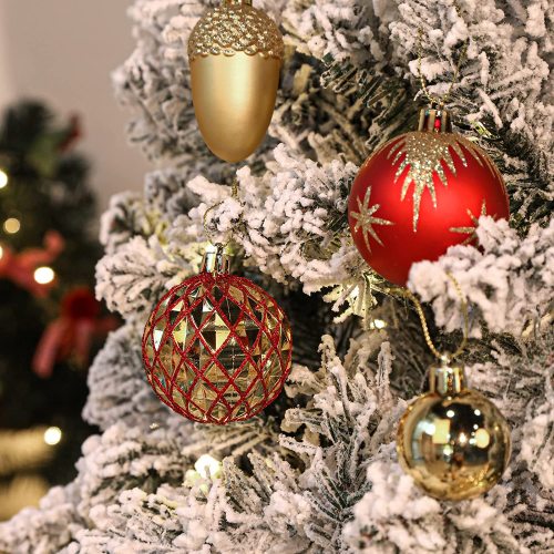 How to Decorate a Christmas Tree: The Definitive 8 Step Guide