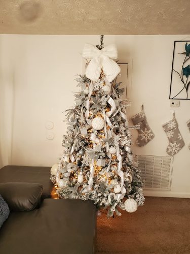 PE Christmas tree advantages and disadvantages? Christmas tree manufacturers have the answer