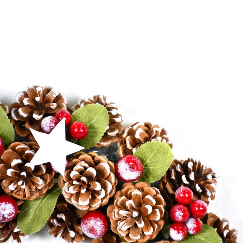 LIXHEY-Rustic Pinecone and Berry Christmas Wreath - Customizable Sizes