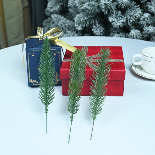 Versatile and Sustainable PE Artificial Leaves for Christmas Trees and Decorations