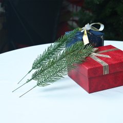 Versatile and Sustainable PE Artificial Leaves for Christmas Trees and Decorations