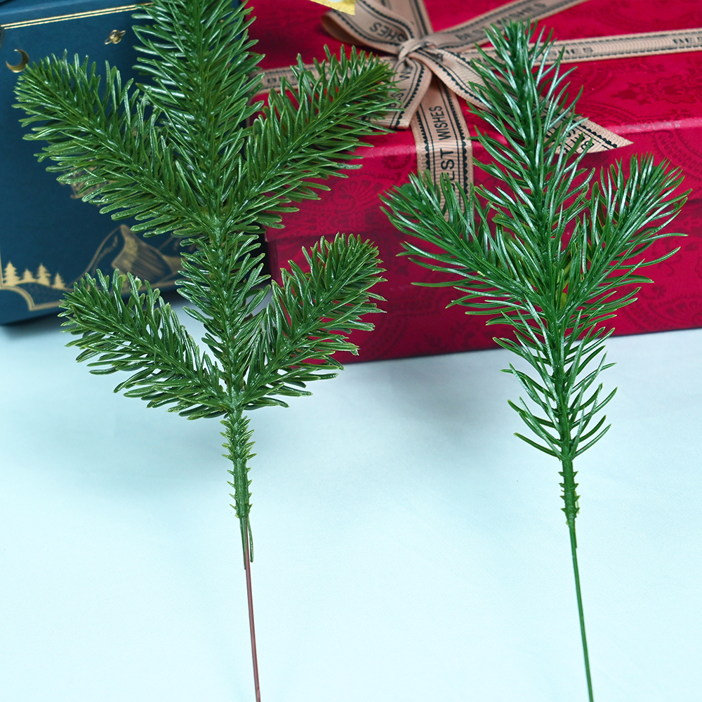 Sustainable PE Foliage: Enhance Your Christmas Decor with Lifelike Options