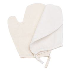 白色和柔软的沐浴手套