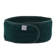 柔软的白色和深绿色头带