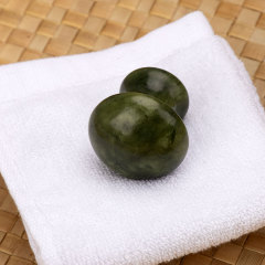 Easy Take 迷你玉石面部按摩器