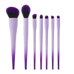 Makeup brush