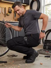 Men's Slim-Fit Cargo Pants - Jet Black