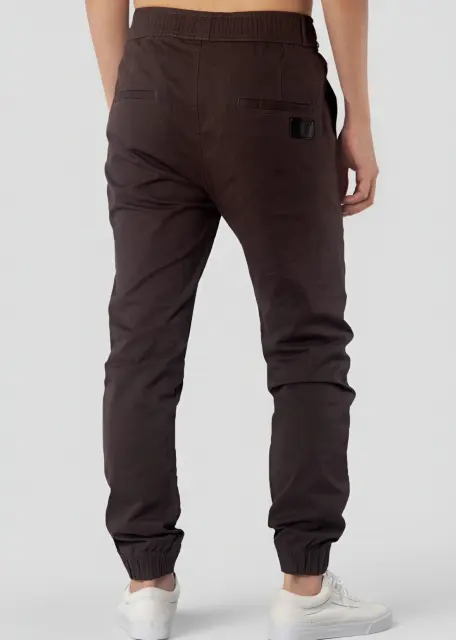 Man Khaki Jogger Pants with Wrinkled Design Slim Fit Coffee