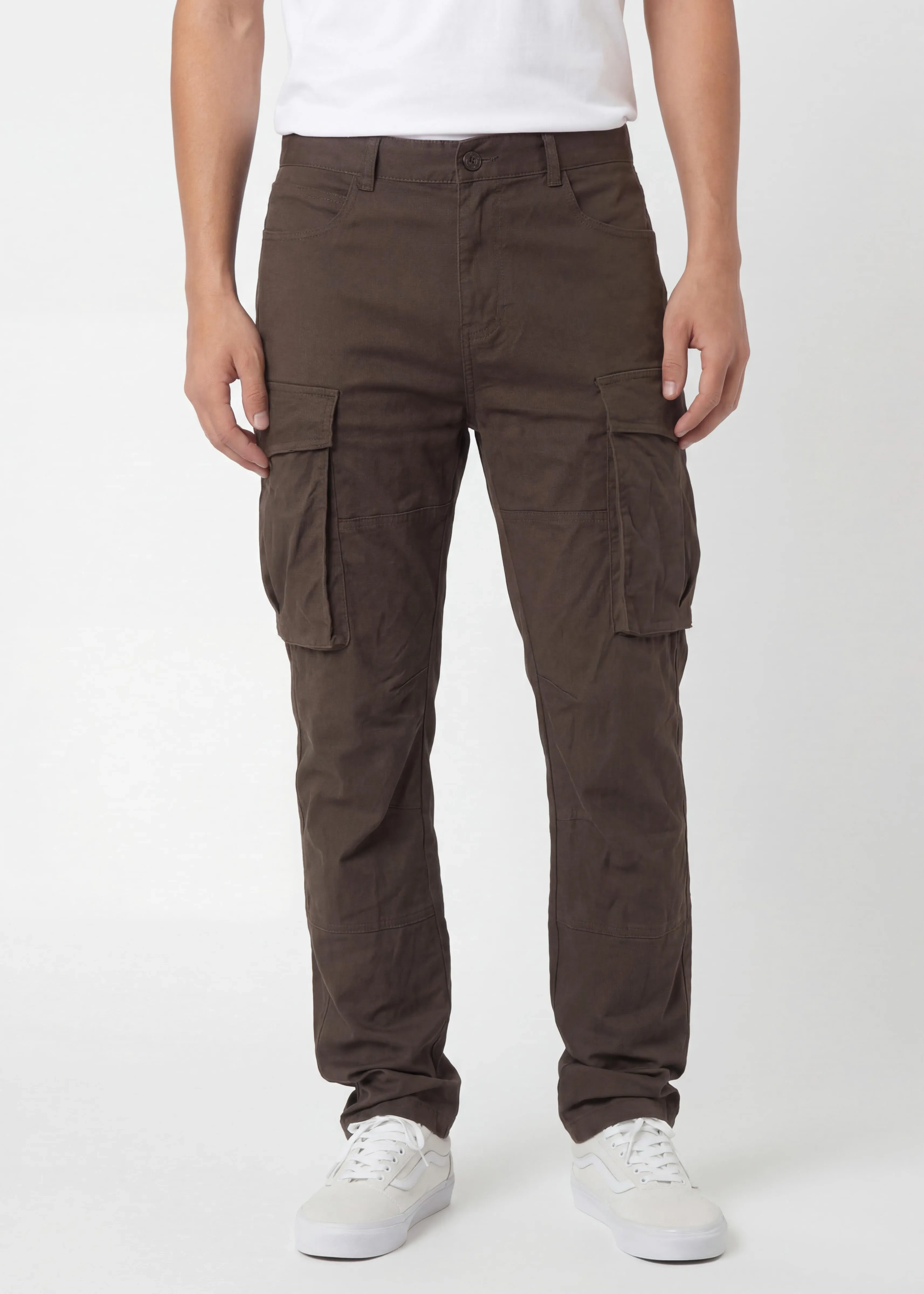 Front view of ItalyMorn men's coffee brown cargo pants on a model, featuring a classic straight-leg fit, functional side cargo pockets, and paired with white sneakers for a casual everyday look.