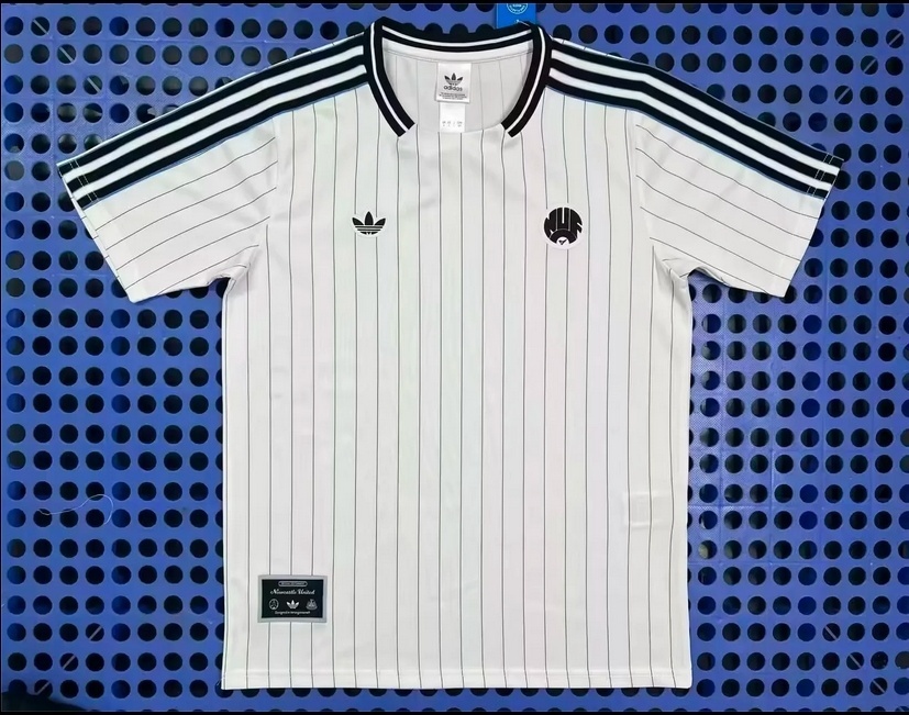 2025-26 Newcastle Retro White Football Jersey