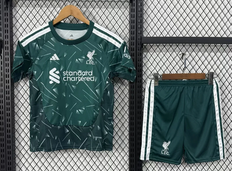 2026-27 Liverpool green goalkeeper Football Kit