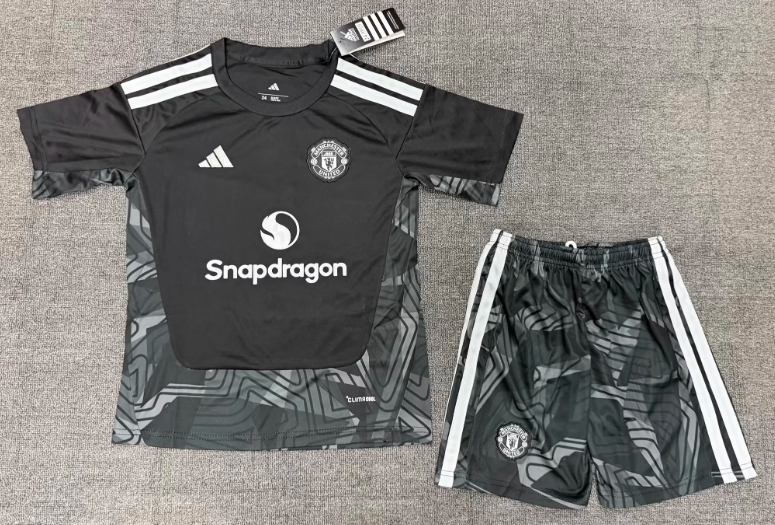 2026/27 Manchester united Black GK Football Kit