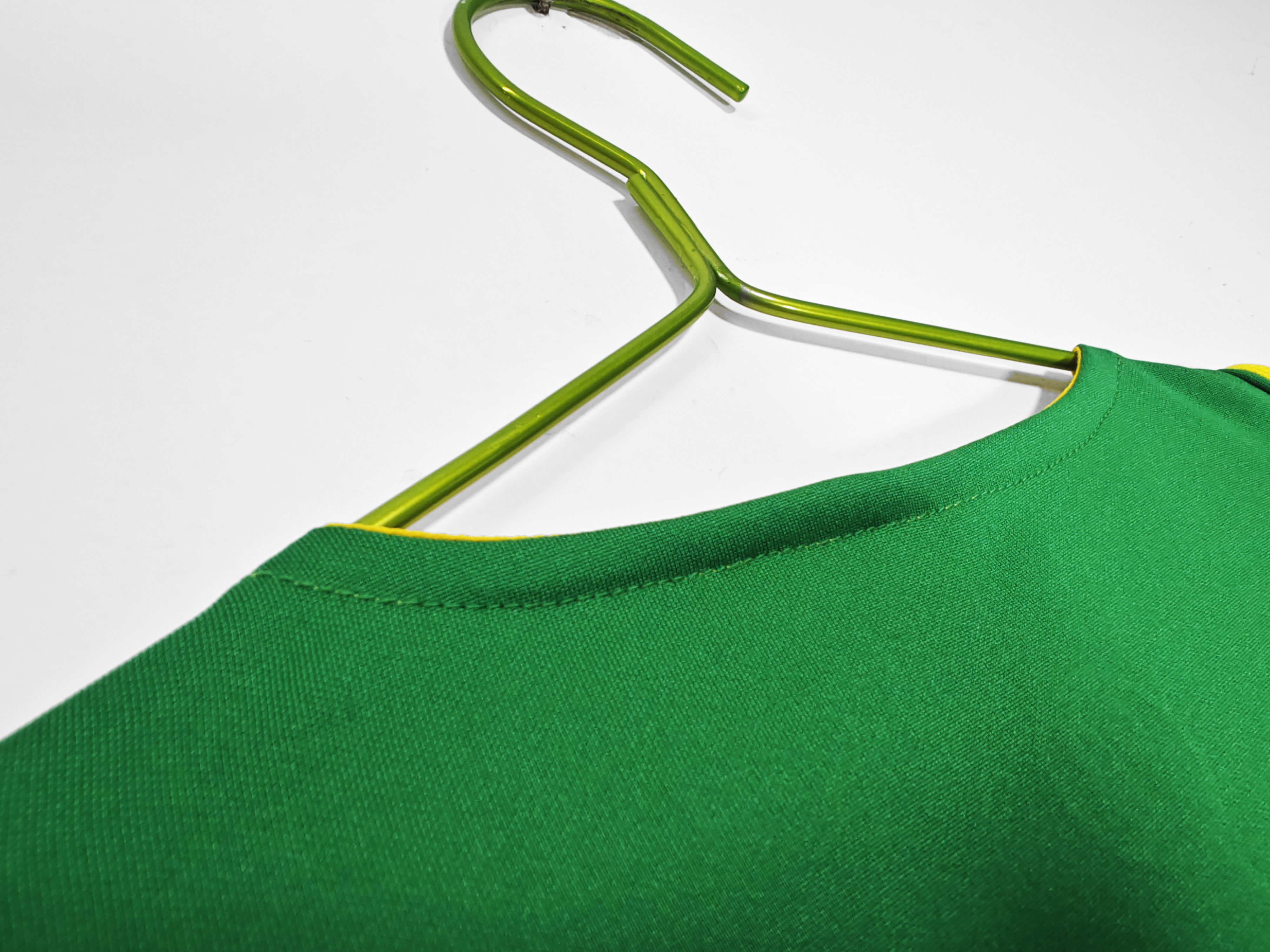 2004 Brazil home Retro jersey
