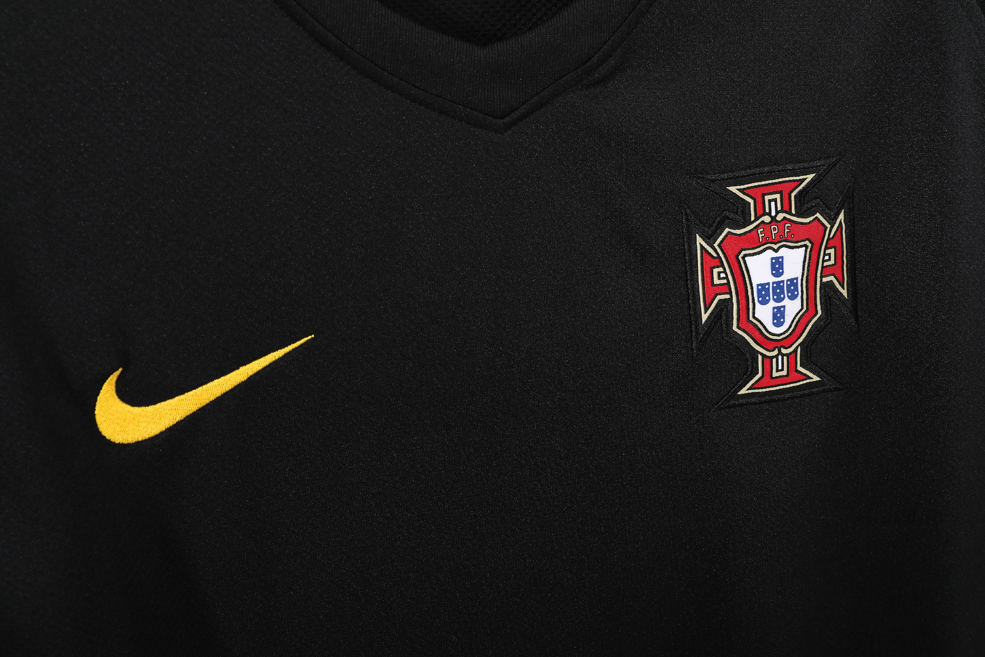 2006  Portugal Away Retro jersey