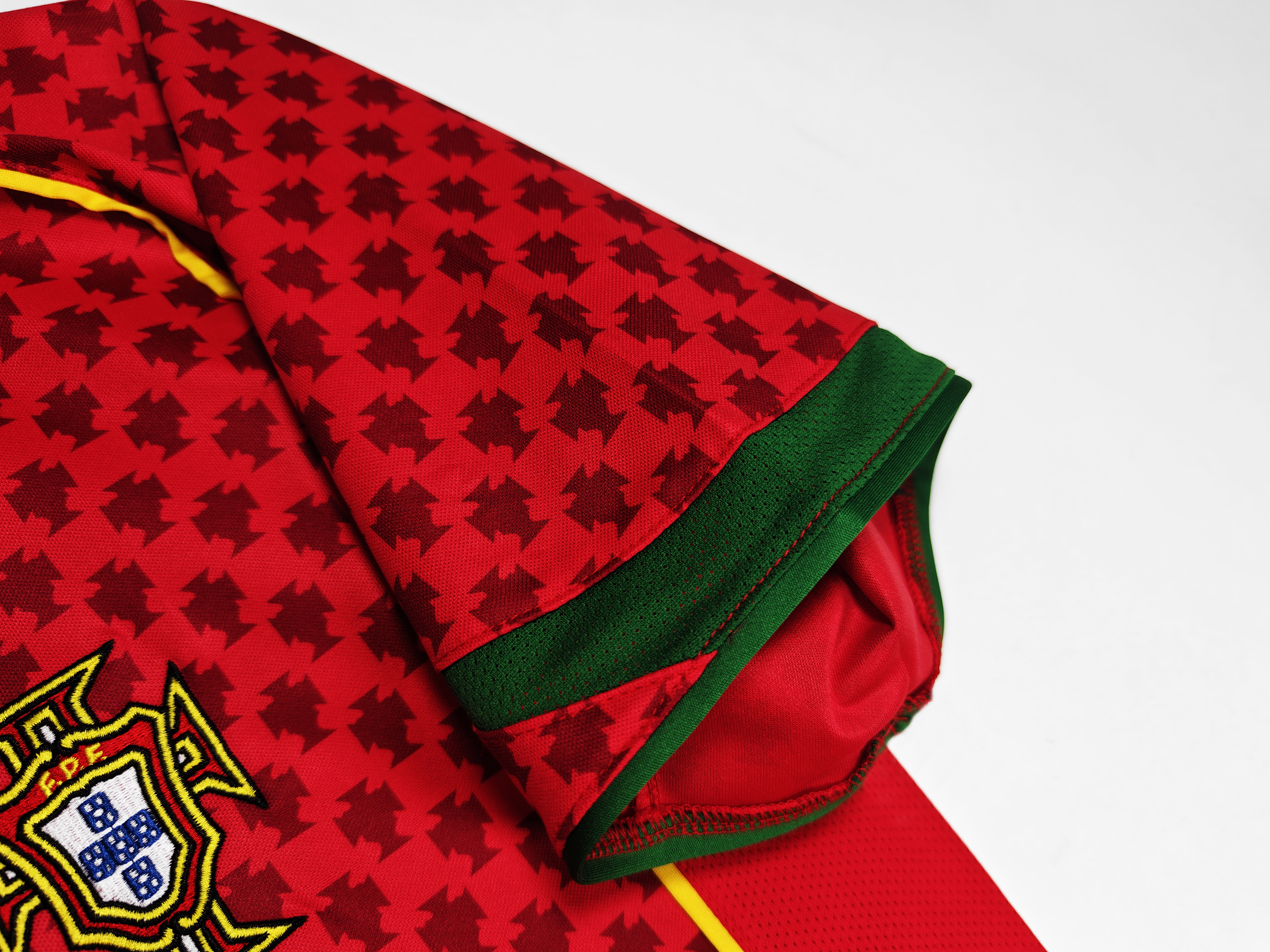 2004 Portugal Home Retro jersey