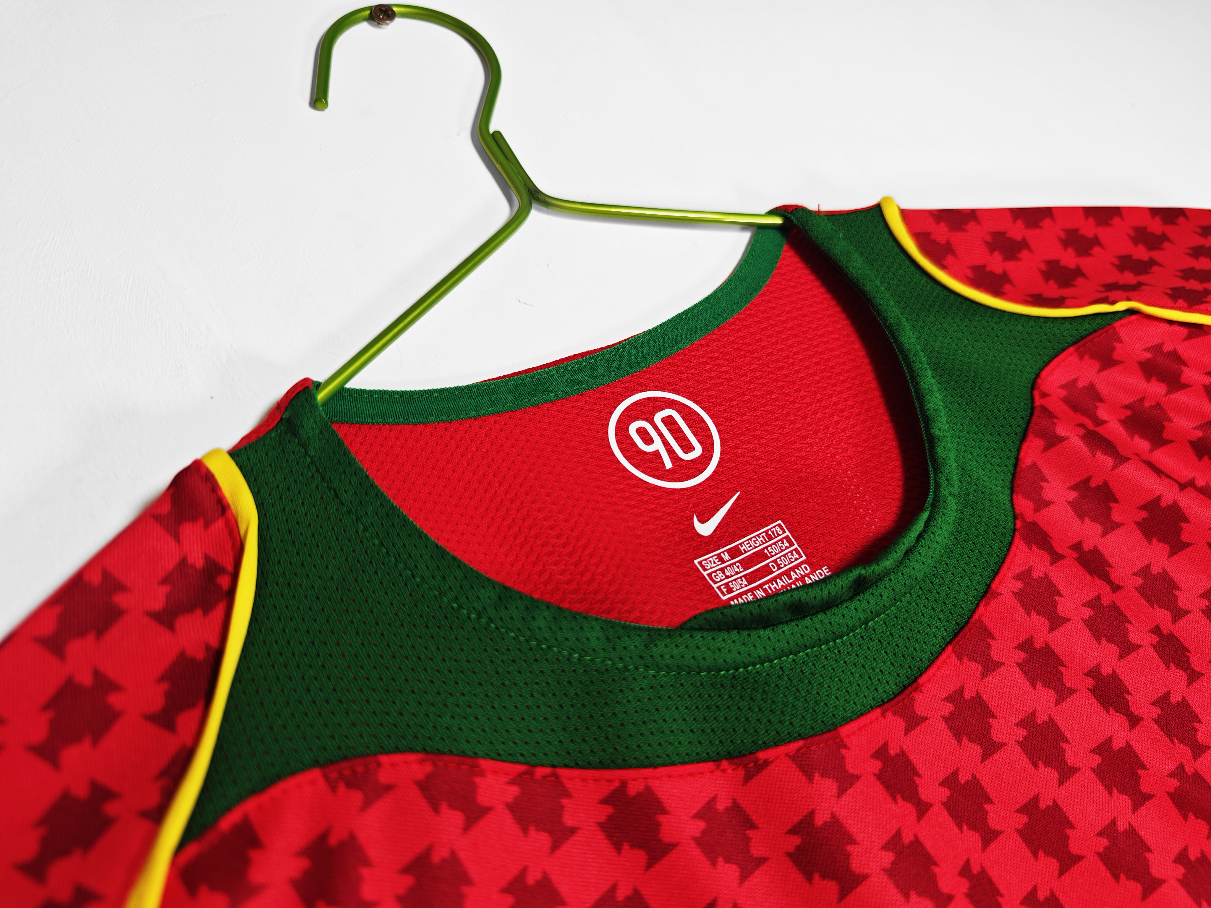 2004 Portugal Home Retro jersey