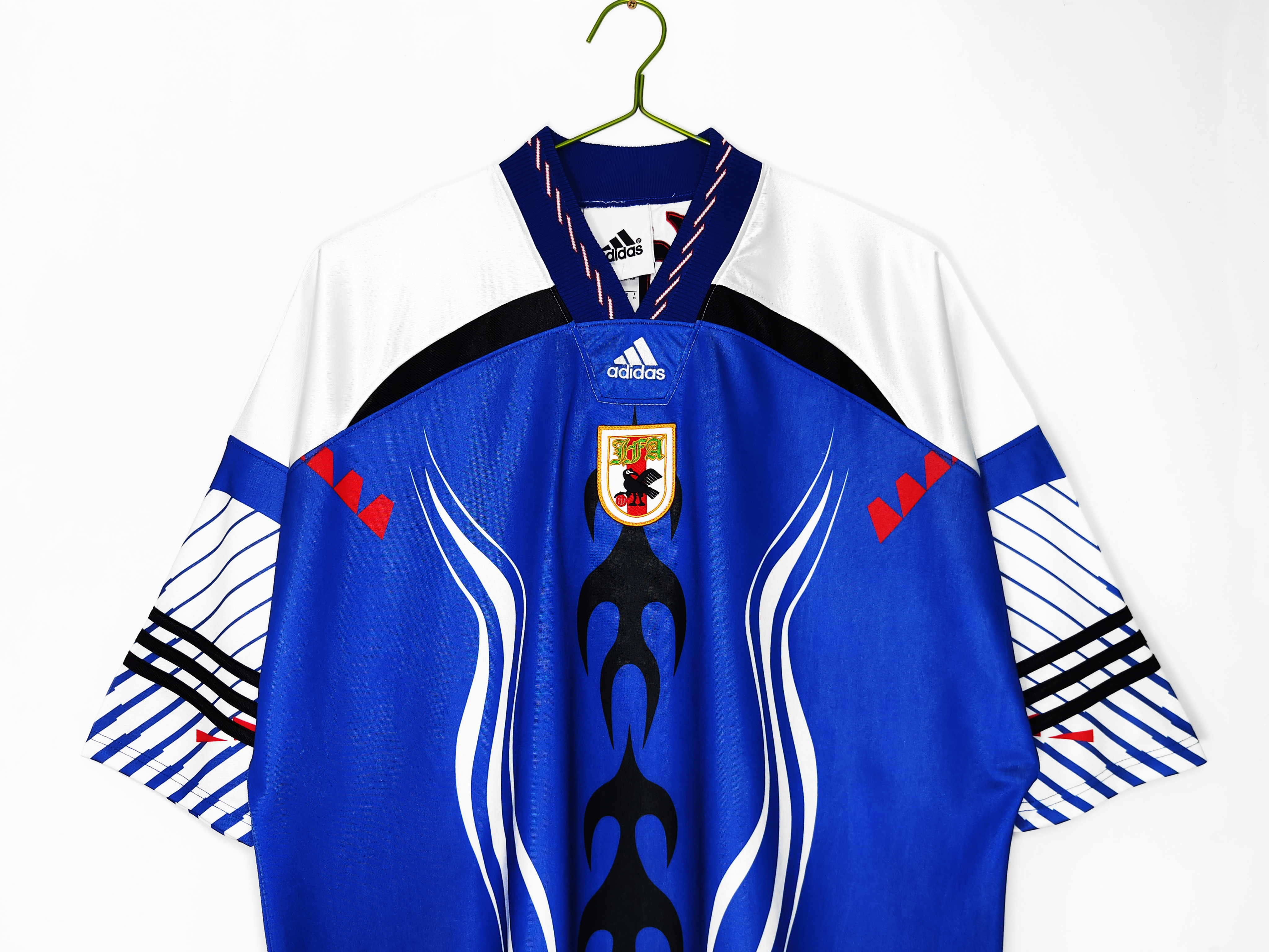 Japan Casual culture knitted short-sleeved V-neck jersey shirt Retro jersey