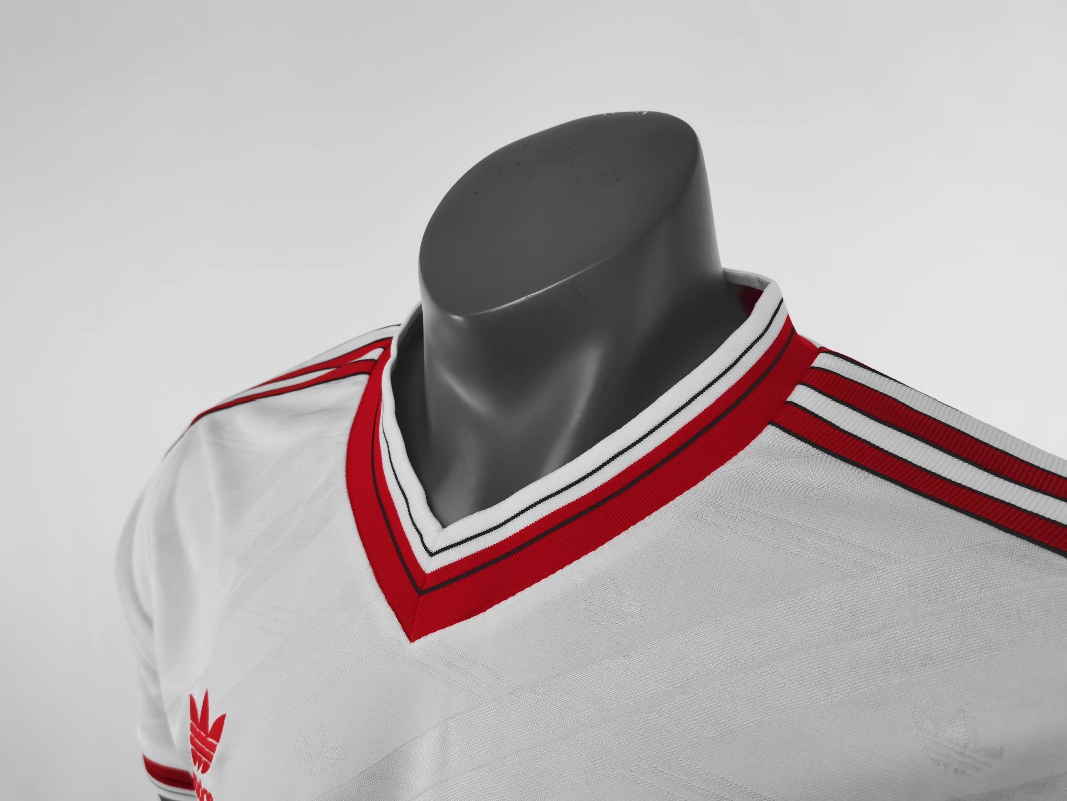 1986/88  Manchester United Away Retro jersey