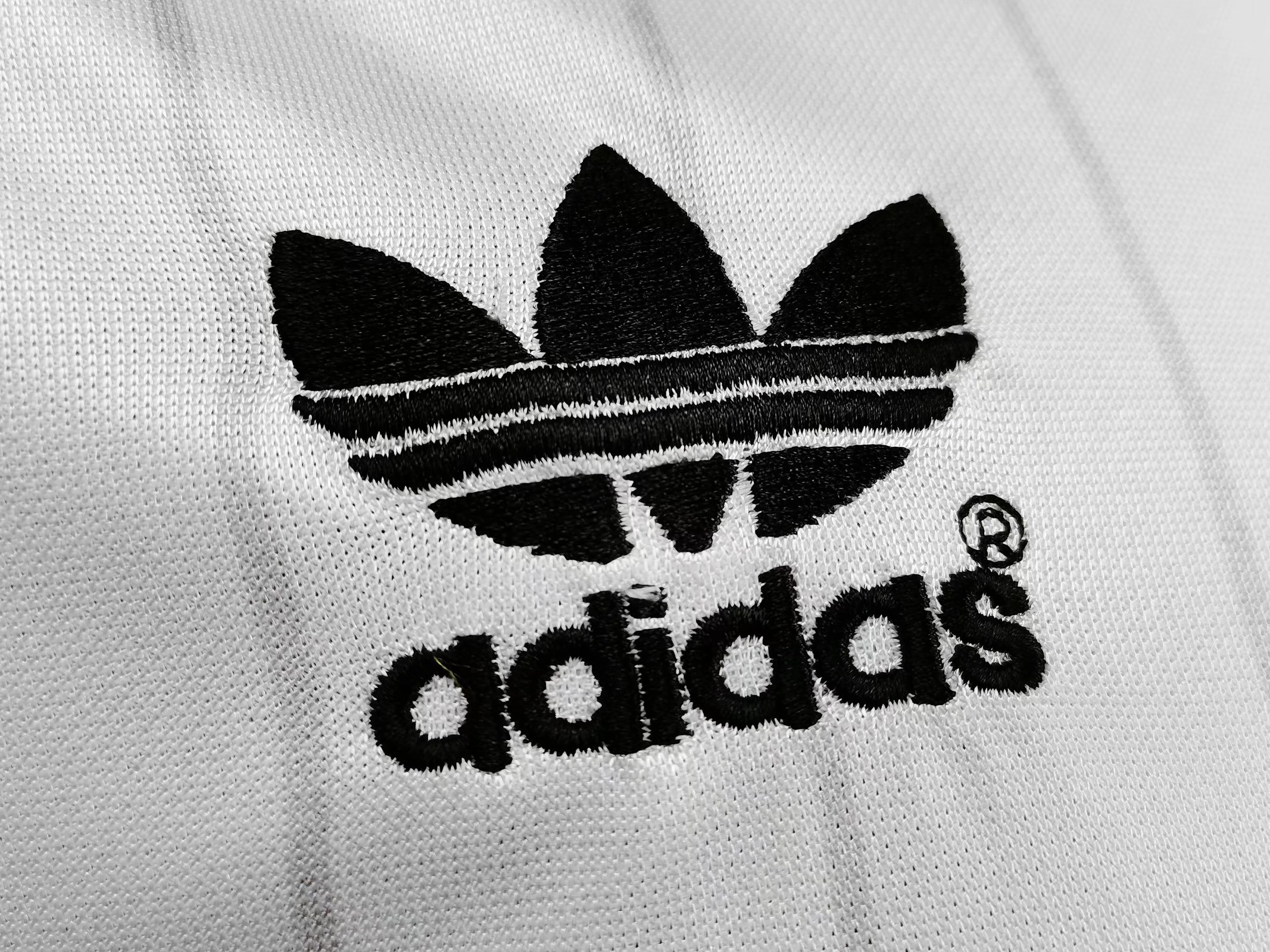 1983 Manchester United Away Retro jersey