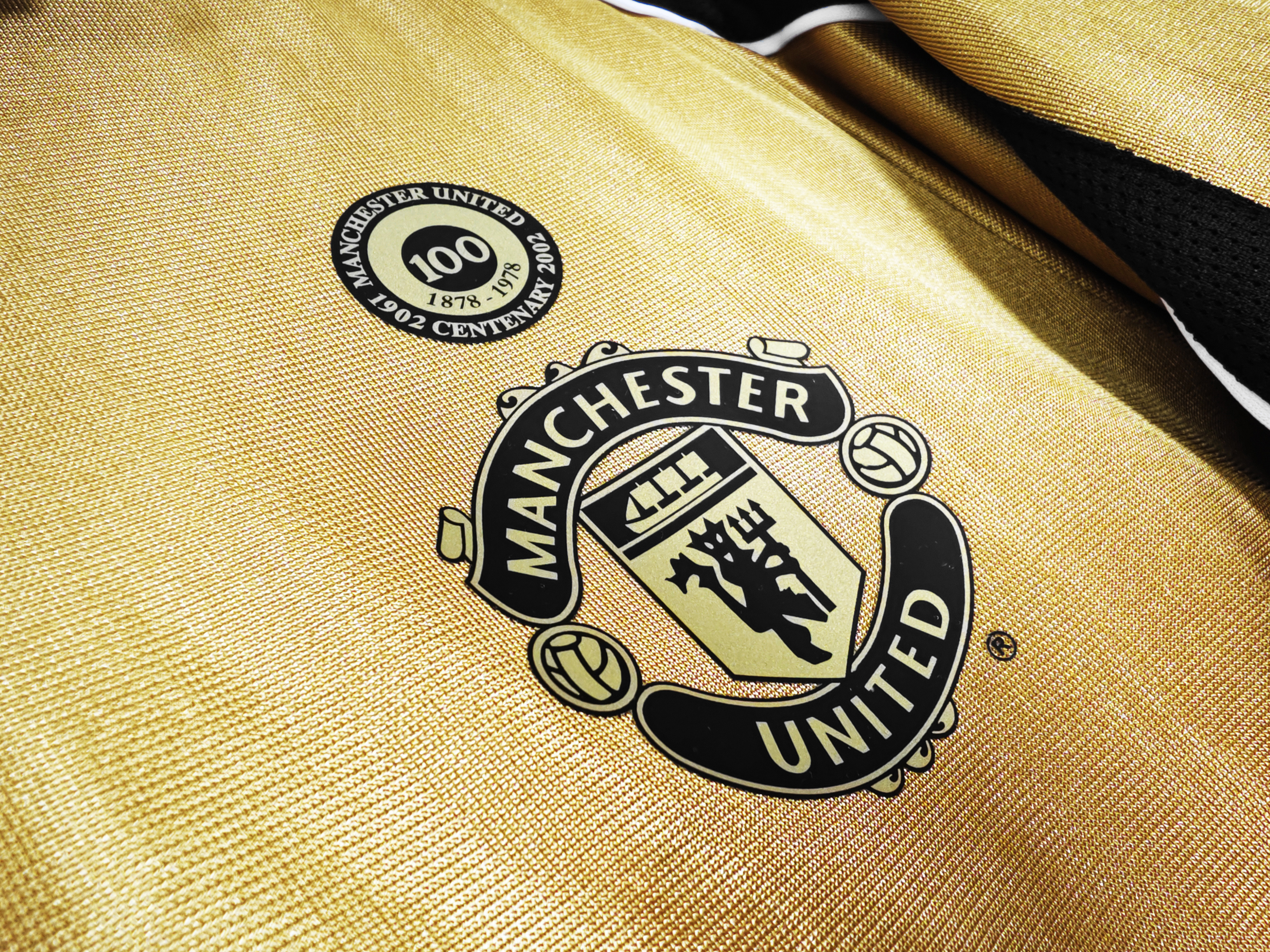 2001/02 Manchester United Centennial Commemorative Edition Retro jersey