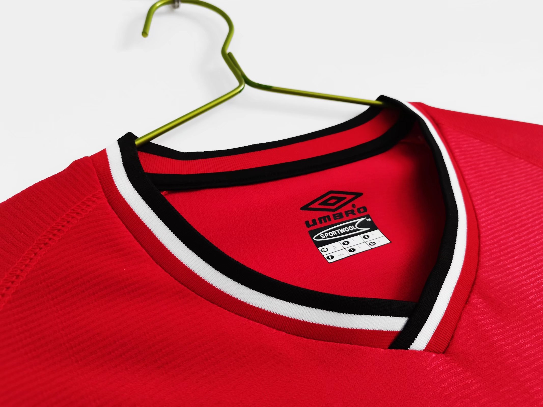 2000/02   Manchester United Home Retro jersey
