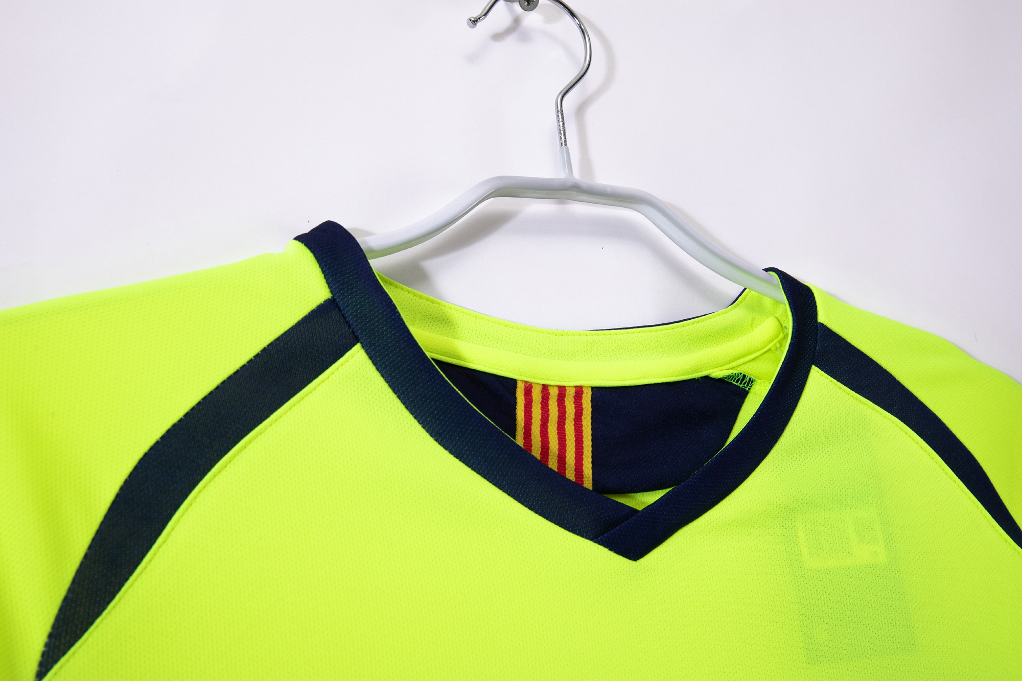 2005/06 Barcelona Away Retro jersey