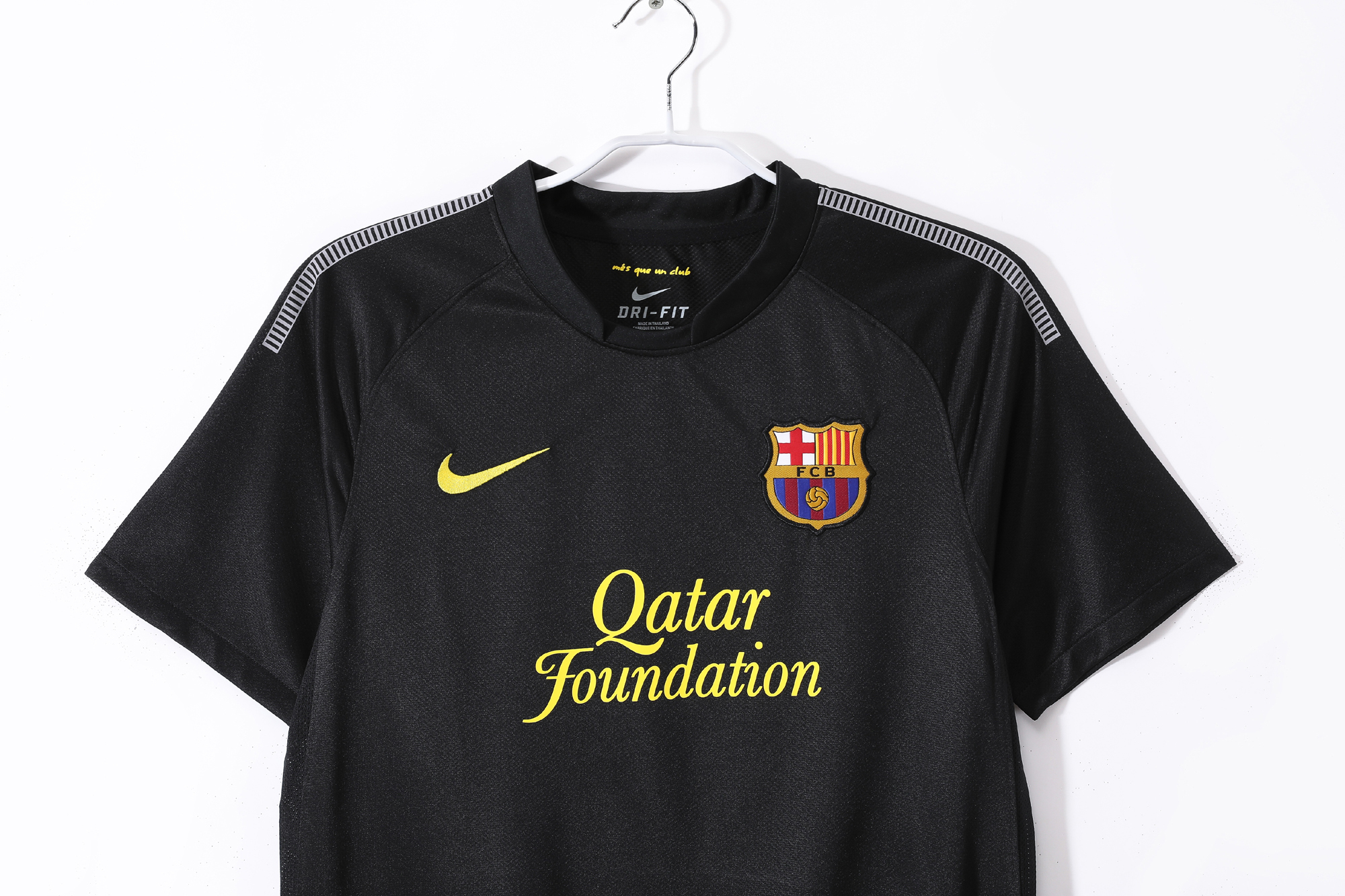 2011/12  Barcelona Away Retro jersey