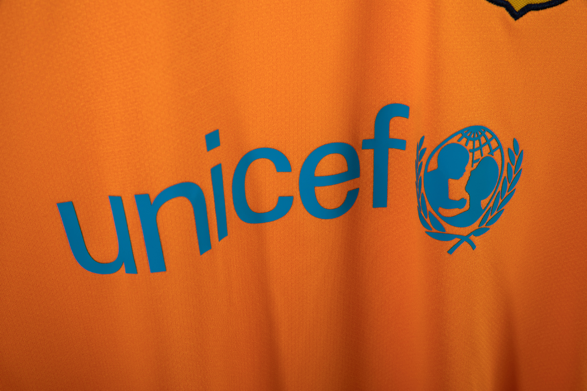 2006/07  Barcelona Away Retro jersey