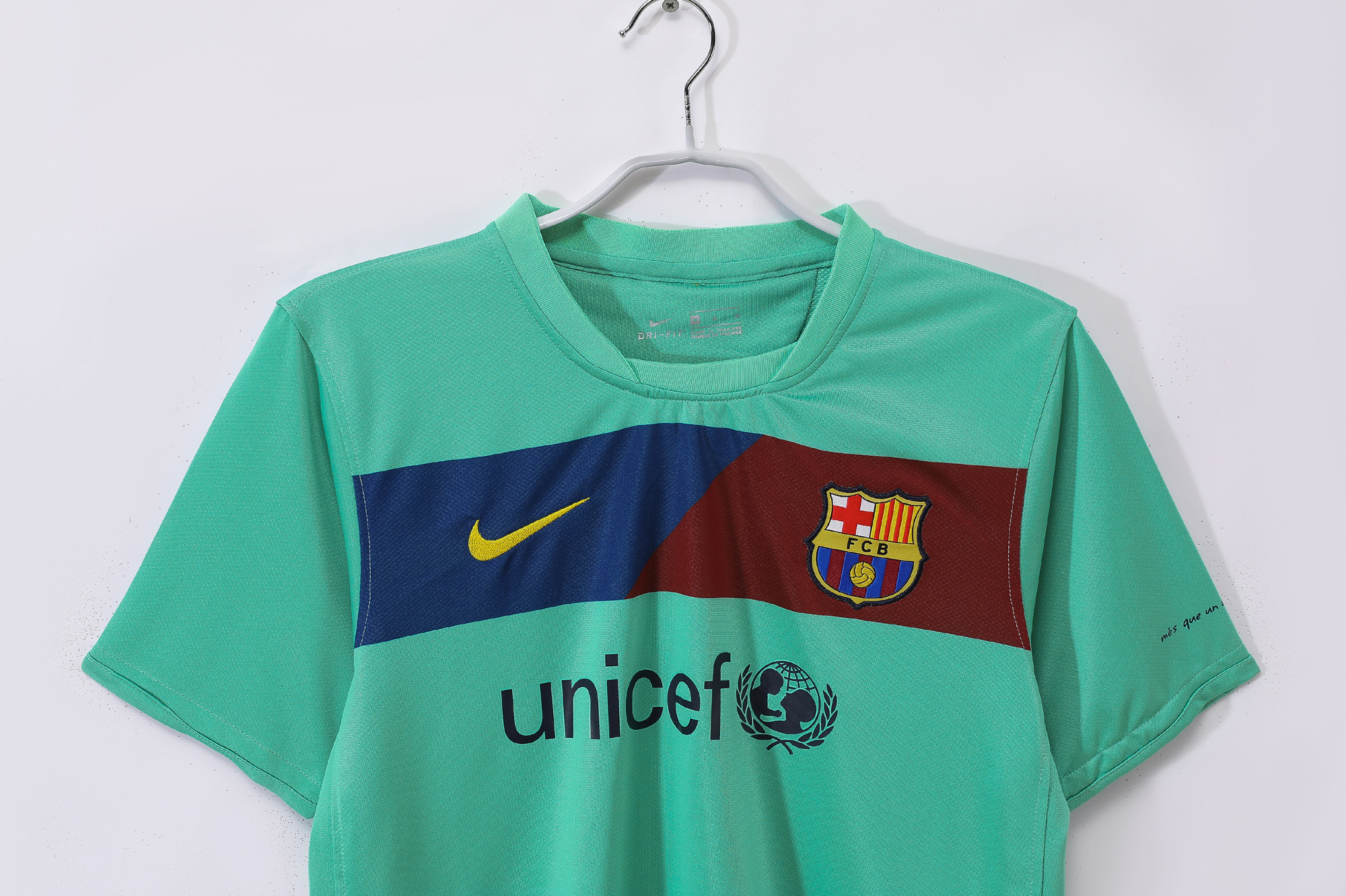 2010/11 Barcelona Away Retro jersey