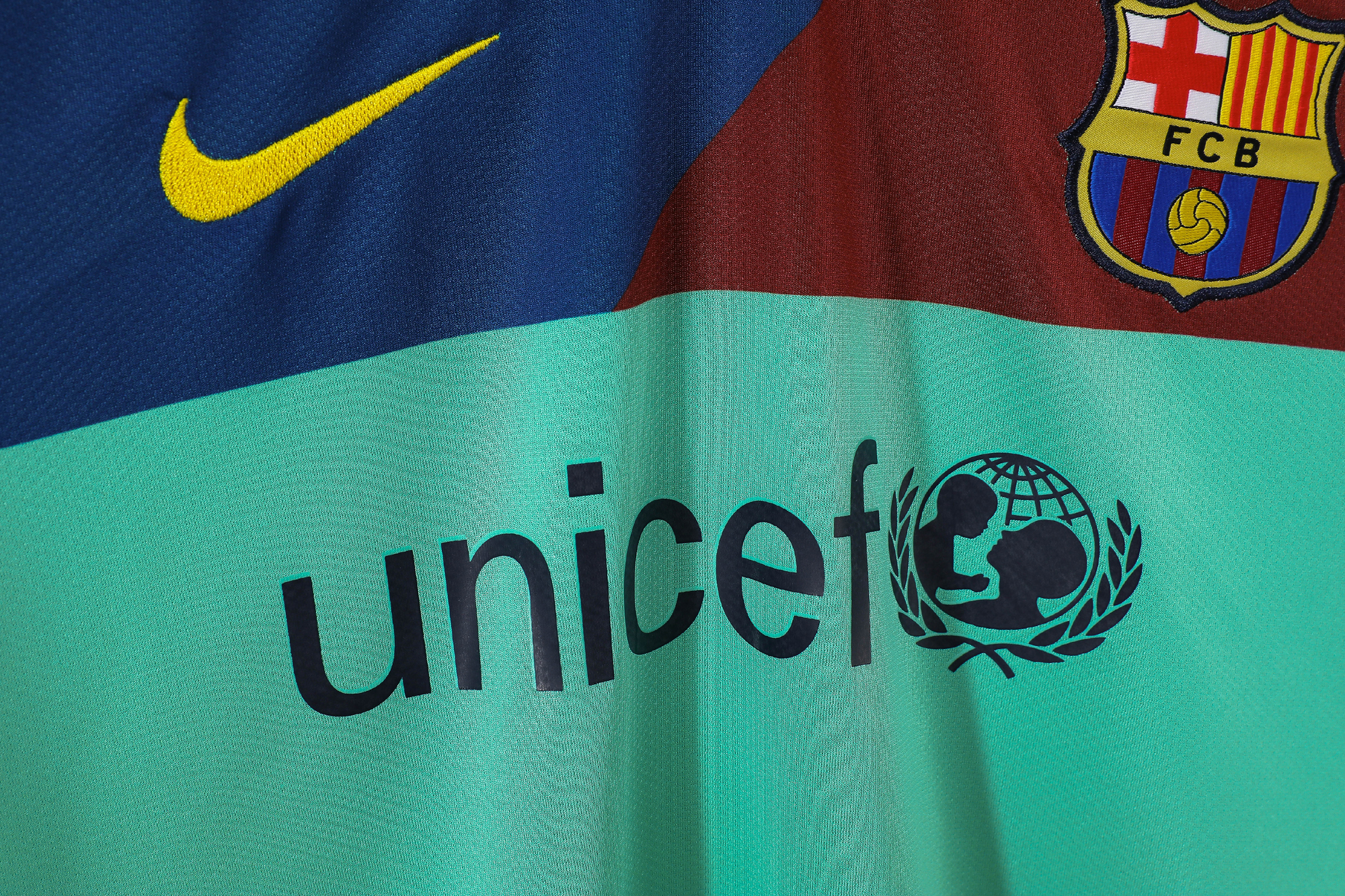 2010/11 Barcelona Away Retro jersey