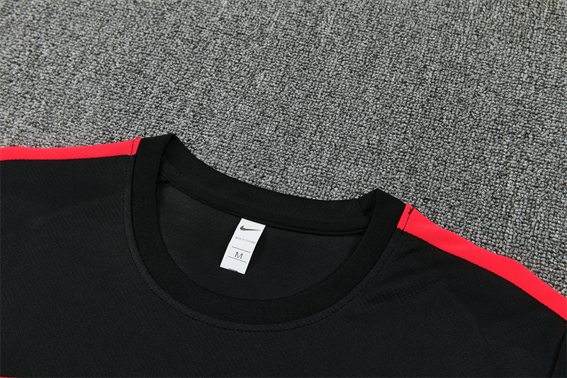 26/27 PSG Black Short Sleeve Tracksuits PSG