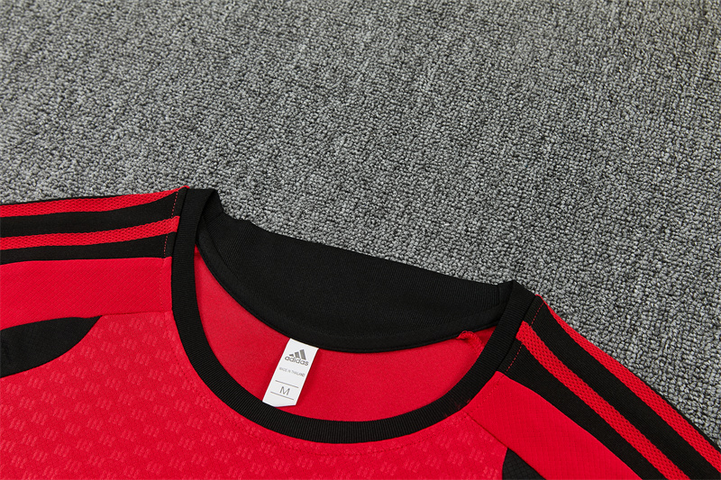 26/27 Manchester United Red Short Sleeve Tracksuits