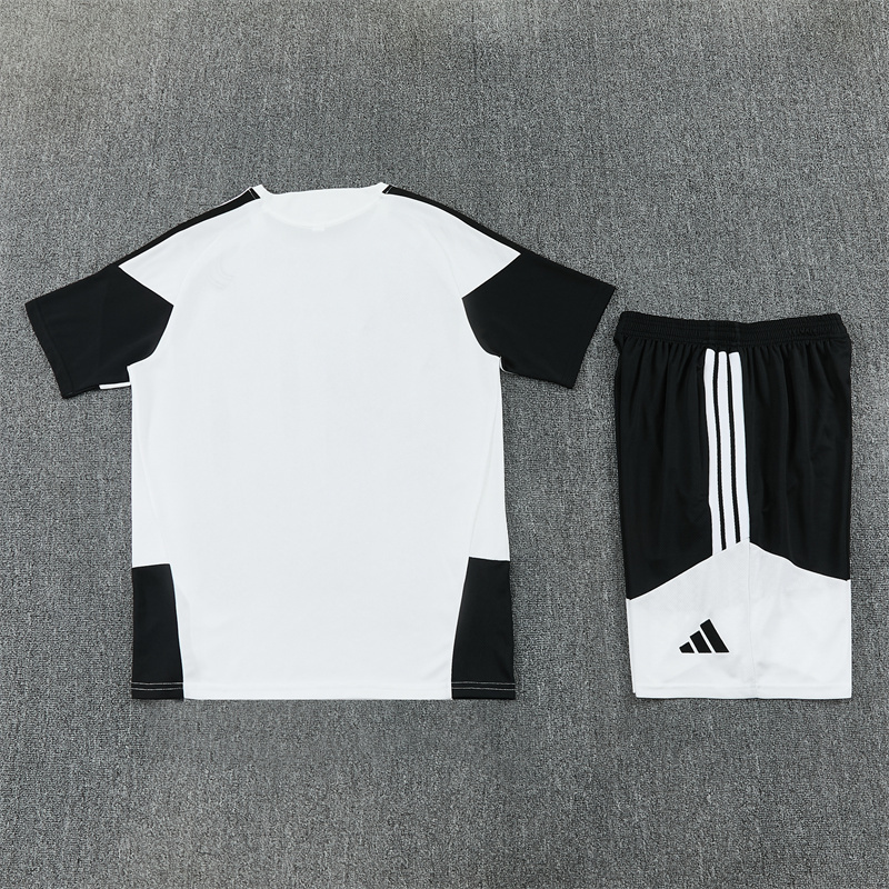 26/27 Juventus White Short Sleeve Tracksuits