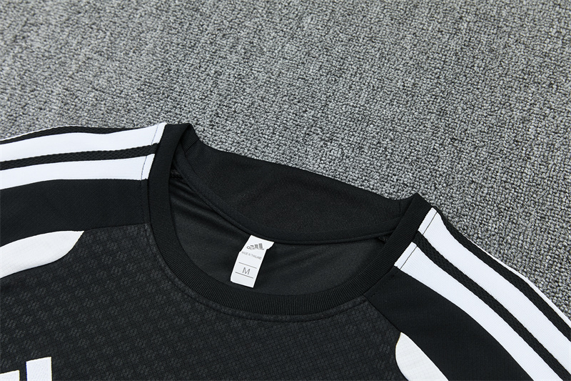 26/27 Spain Black Short Sleeve Tracksuits