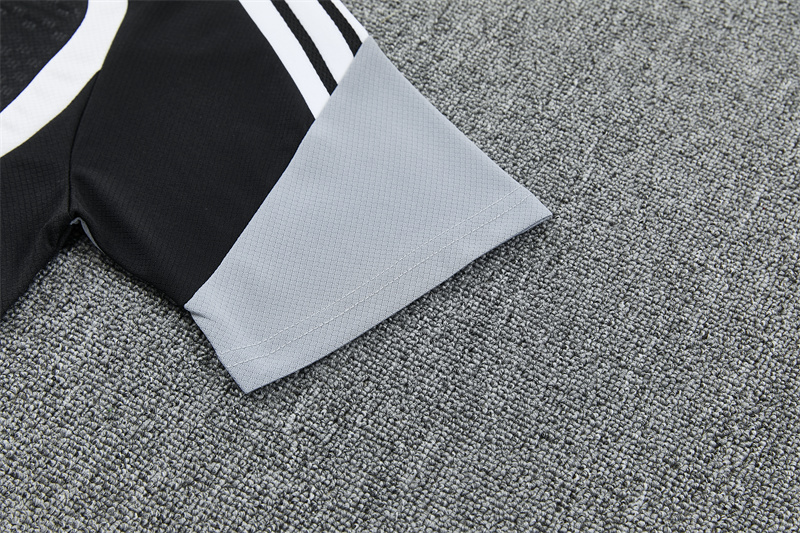 26/27 Spain Black Short Sleeve Tracksuits