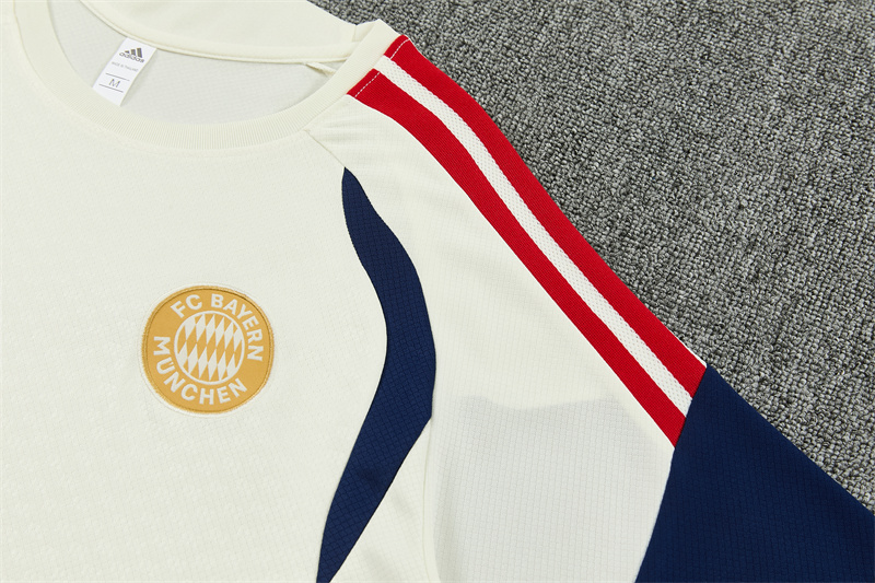 26/27 Bayern Munich beige short-sleeve tracksuits