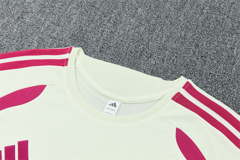 26/27 Real Madrid Beige Short Sleeve Tracksuits