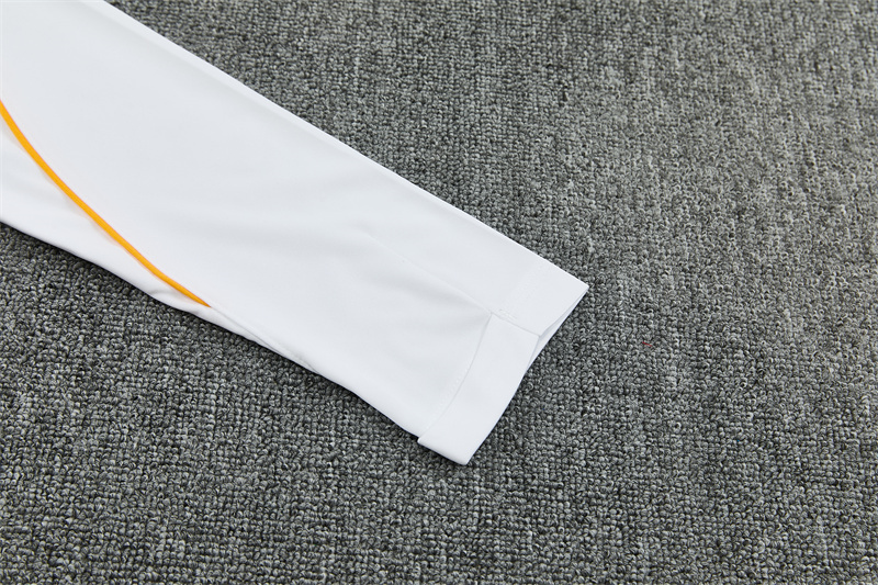 26/27 Barcelona White Tracksuits
