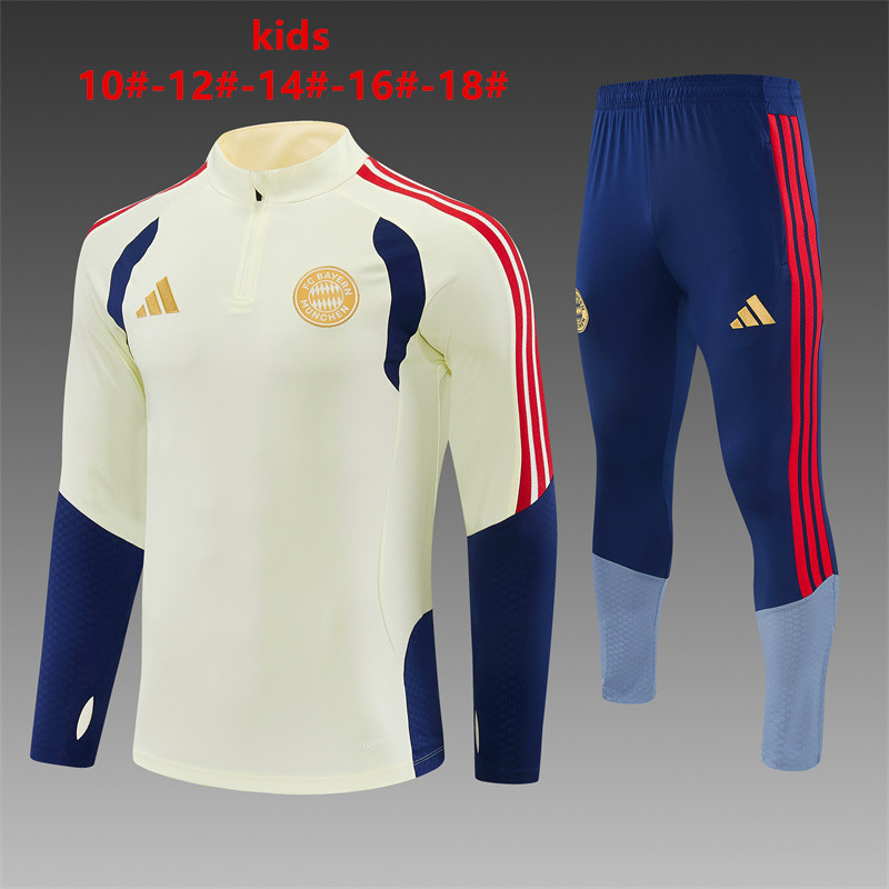 26/27 Bayern Beige Tracksuits