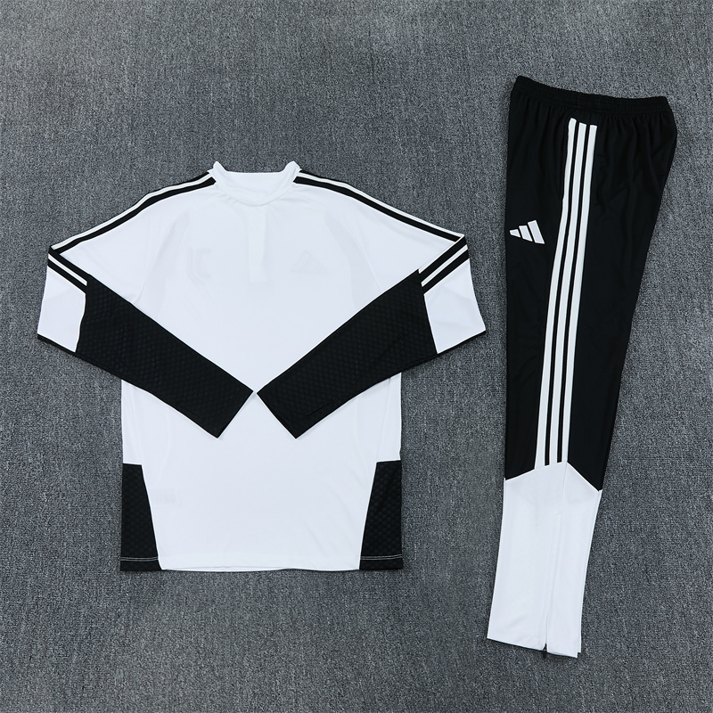 26/27 Juventus White Tracksuits