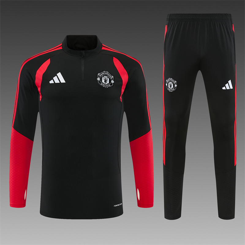 26/27 Manchester United Black Tracksuits