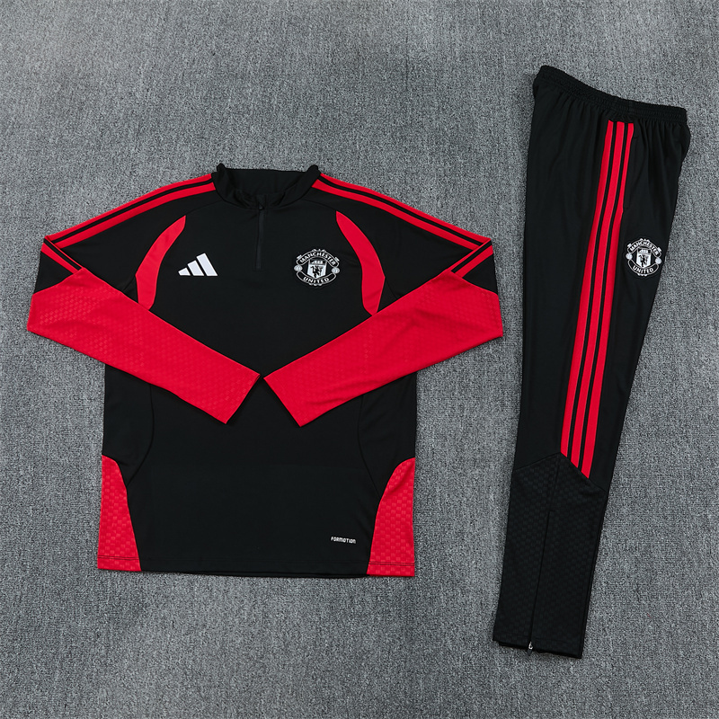 26/27 Manchester United Black Tracksuits