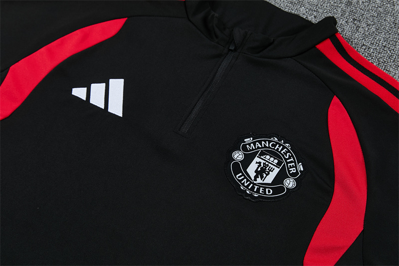 26/27 Manchester United Black Tracksuits